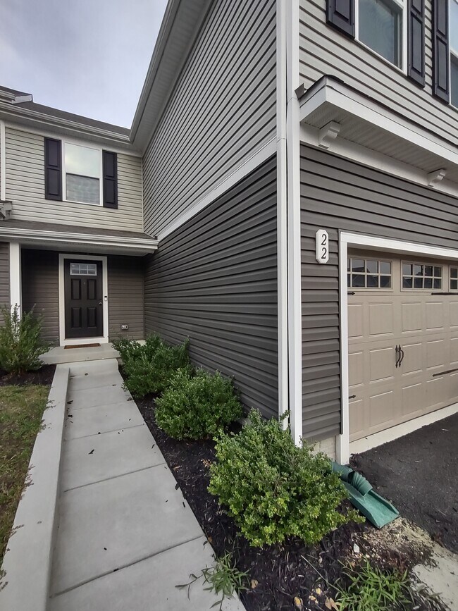 Photo - 22 Sugarberry Dr House