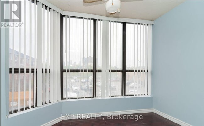 Photo - 25 Agnes St Unit 201