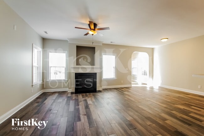 Photo - 2011 Trigger Dr