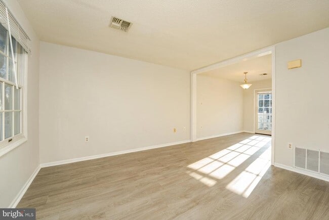 Photo - 19 Clipper Ct