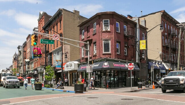 Photo - 126 Newark Ave Unidad 3