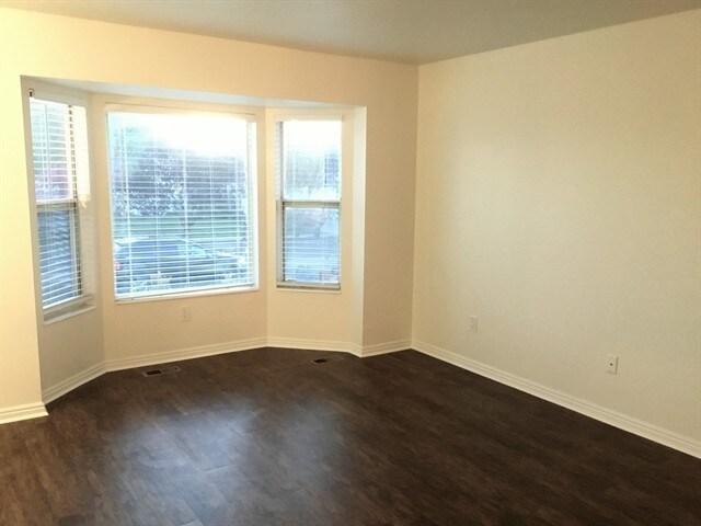 Photo - 5998 4050 W St