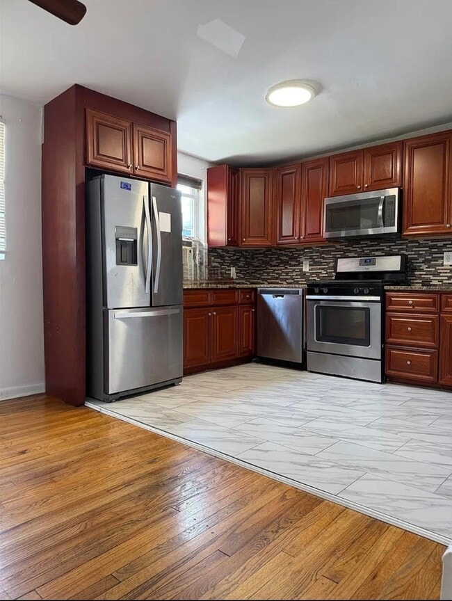 Building Photo - 420 Wayne St Unit A Rental