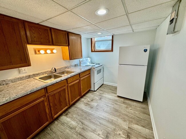 813 - 813 Apartment Unit 1