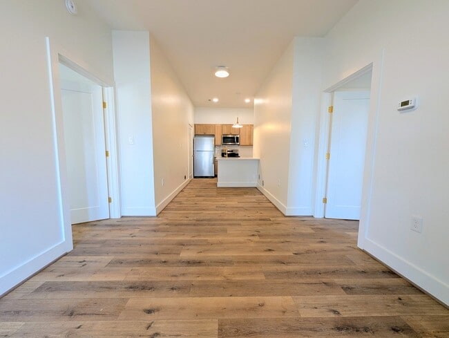 Building Photo - 5900 Fort Ave