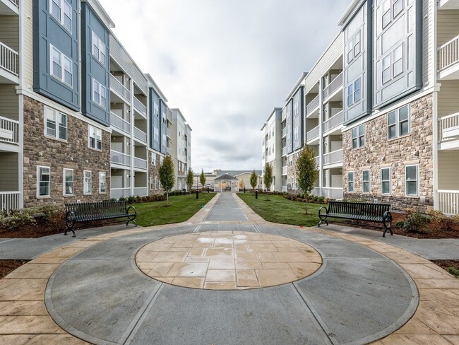 Building Photo - 130 University Ave Unit 1303