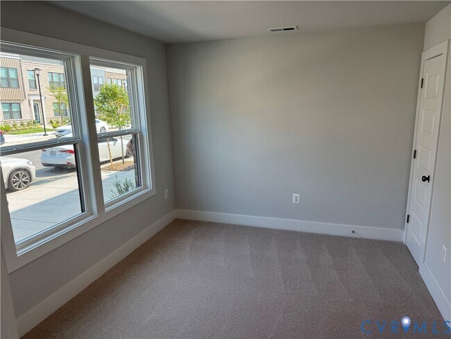 Photo - 9439 Alquist St