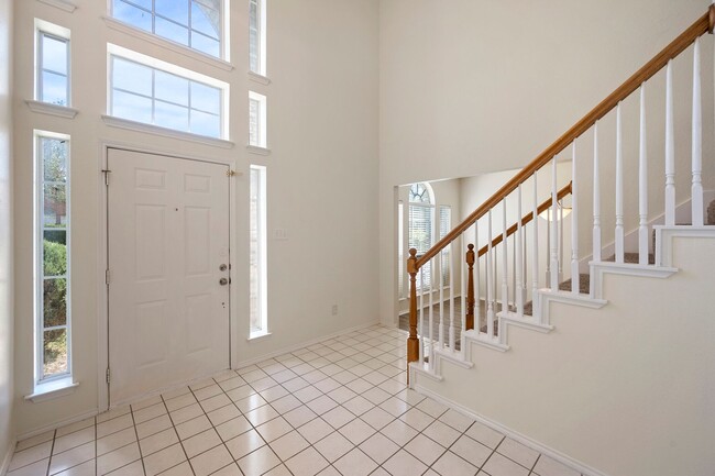 Photo - 6917 Club Creek Dr