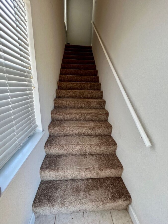 SOUTHWOOD Detached Studio Utilities Inc... Rental House Rental in