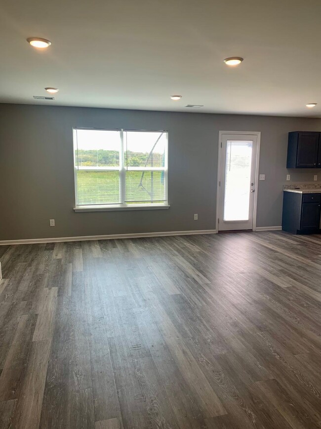 Photo - 2444 Feathersound Wy