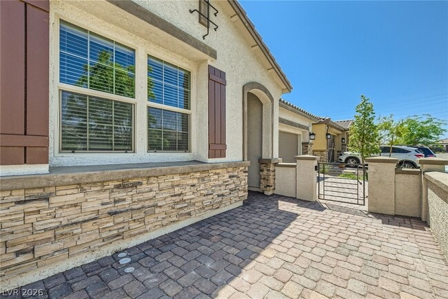 Photo - 8076 Eve Rock St