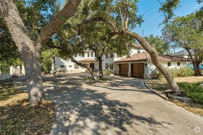 Building Photo - 2510 Saratoga Dr Rental