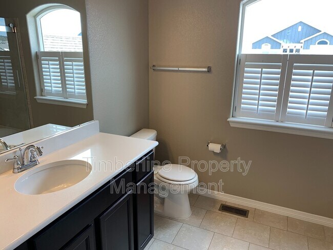 17836 Lapis Ct