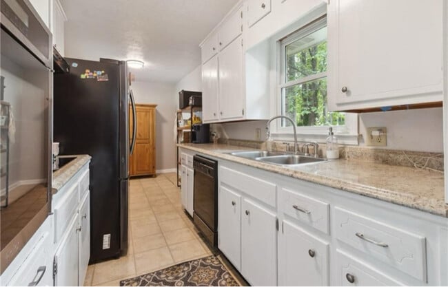 Photo - 3925 Chicamauga Dr