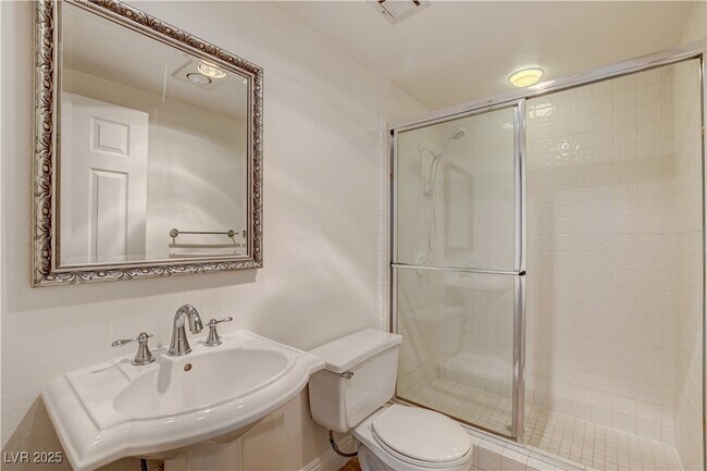 Photo - 136 Ultra Dr