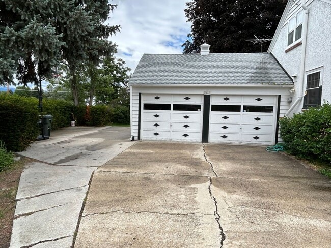 Photo - Fully furnished 3 bed 2 bath in Hamilton