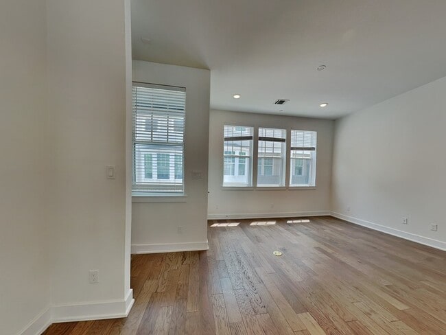 Photo - 645 N Tyler St Unit 302