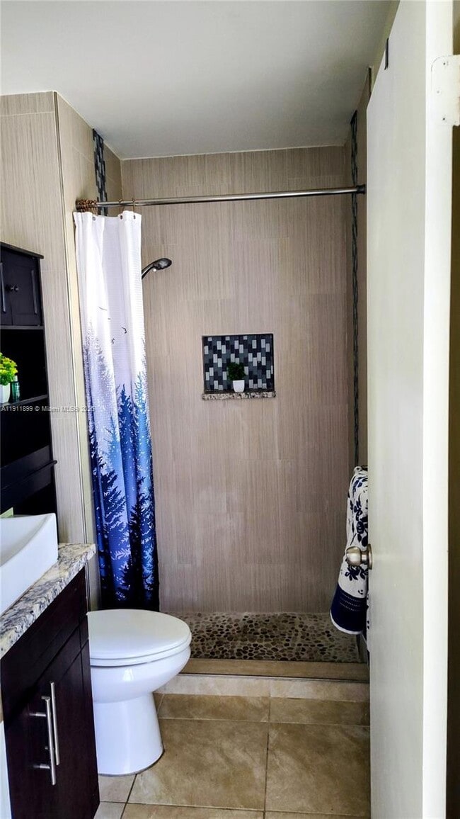 Photo - 118 Bobwhite Rd