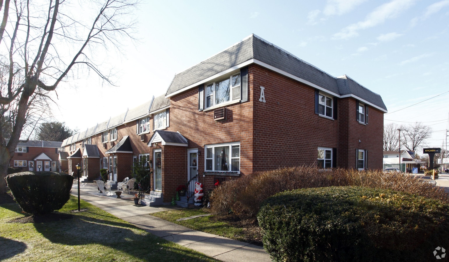 Glendora Court Apartments - Glendora Court Apartments