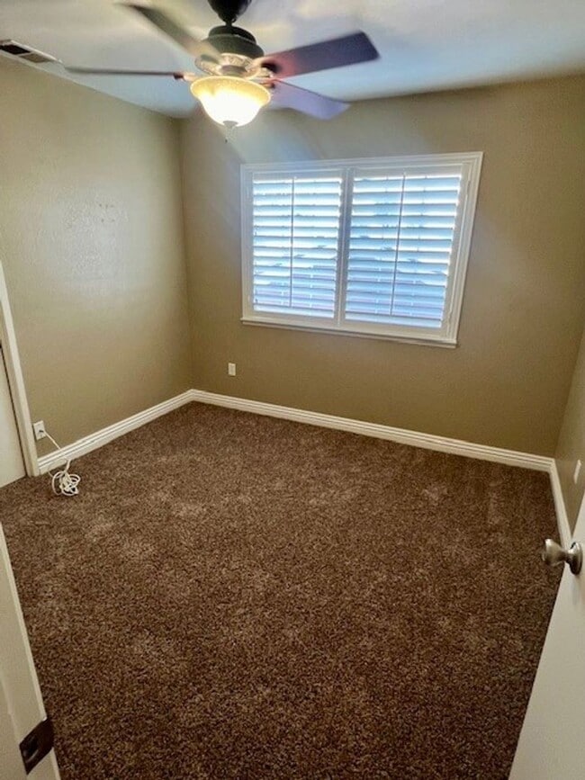 Photo - 2 Bedroom Condo for Rent w/ Many Upgrades! Unit 22