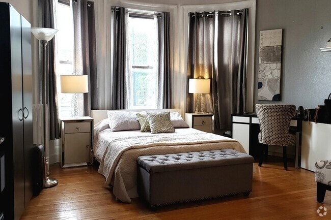 Building Photo - 924 Beacon St Unit 1 Rental