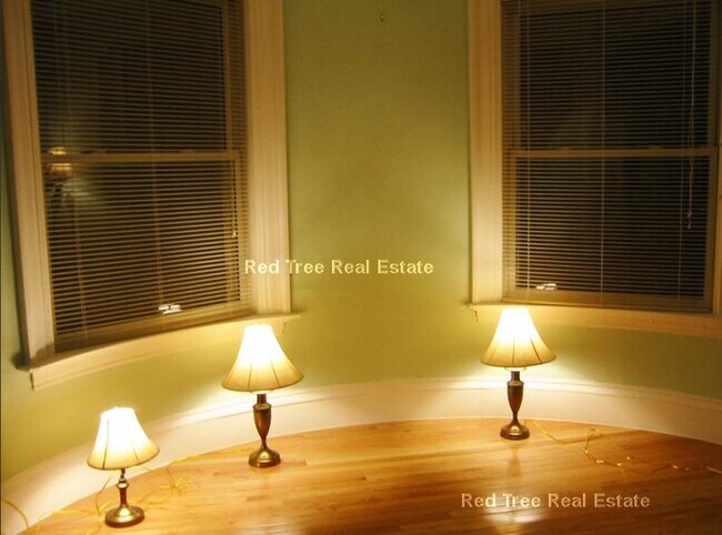 Photo - 12 Verndale St Unit 6-beds 3-bathU1