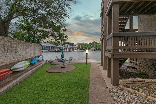 Photo - 509 Short Circuit Unit 210