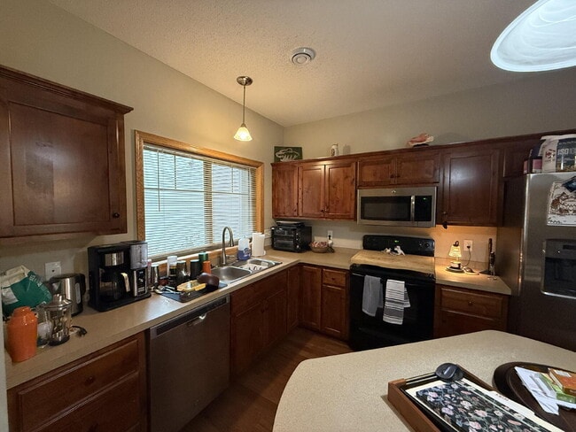 Spacious 4-Bedroom Home in Scenic Lino Lakes – Modern Comfort Meets Suburban Charm!