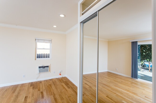 Photo - 2135 S Cloverdale Ave Unit NA