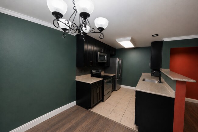 Photo - 210 Chambers St Unit 12