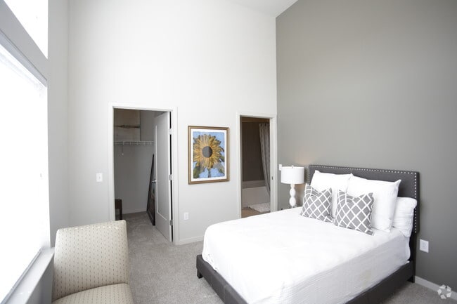 2BR, 2BA - C Unit_1250 SF
