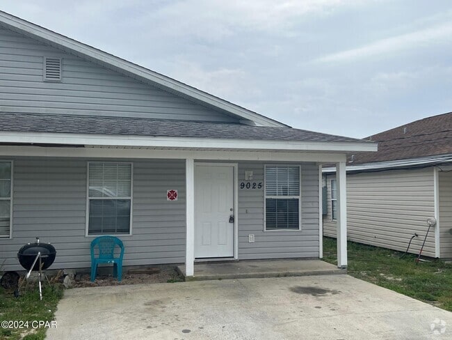Building Photo - 9025 Houston St Rental