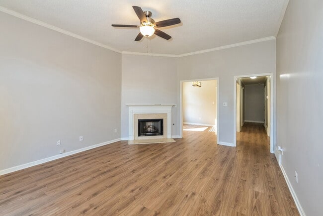 Photo - 2219 Lake Hill Ct