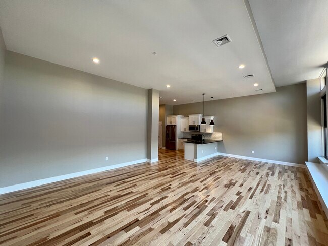 Photo - 409 Lackawanna Ave Unit 413