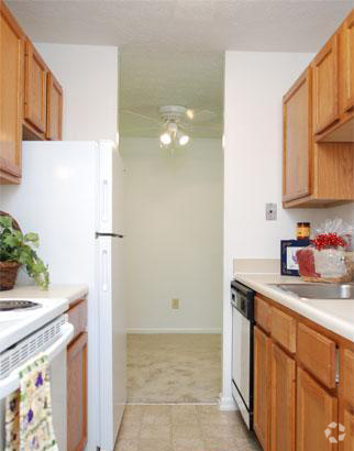 Interior Photo - Shadow Hill Apartments and Townhouses