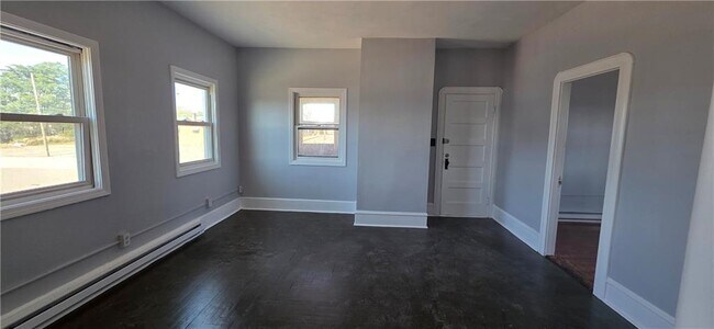 Photo - 62 Main Rd Unit 2