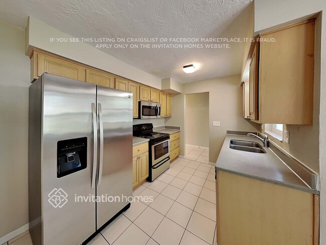 Photo - 221 Morgan Ct