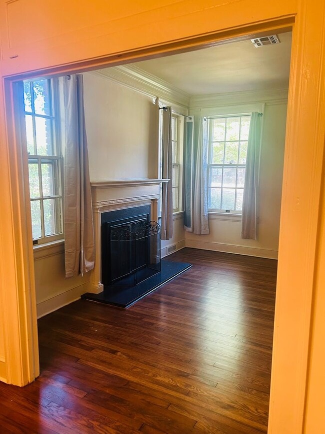 Photo - Cute Home in Old Cloverdale