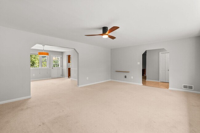 Photo - 5 Bed 3 Bath - Chevy Chase Rambler - Move ...