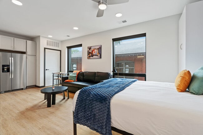 Photo - 423 E Michigan St Unit ID1026464P