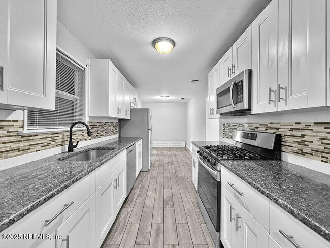 Photo - 2026 Burpee Dr