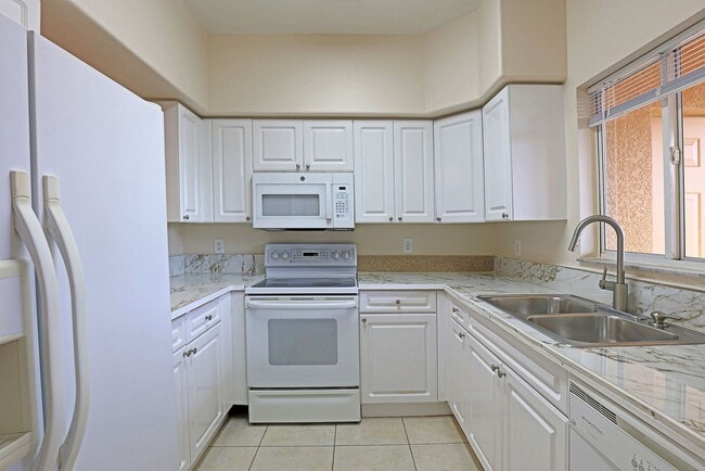 Photo - Villas at Venezia 4175-206 Unit 4175 Castilla Circle, 206