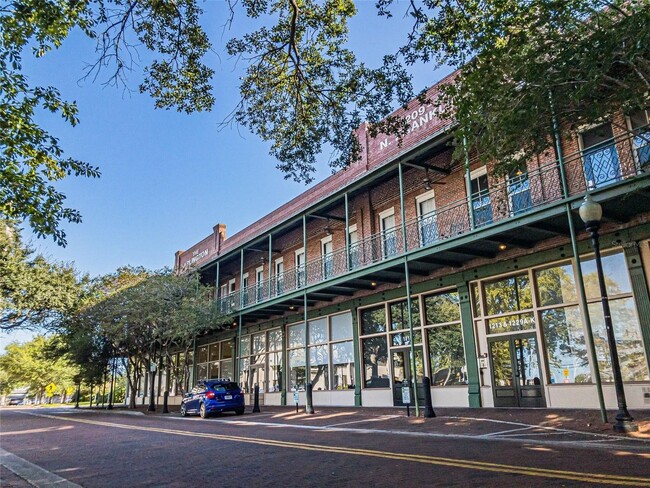 2 BR/ 2BA Condo in Downtown Tampa - 2 BR/ 2BA Condo in Downtown Tampa