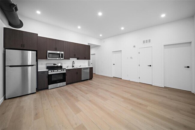 Photo - 287 Hamilton St