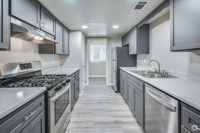 2BR, 2BA - 1356SF - Kitchen