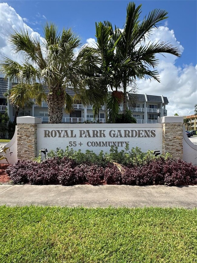 Building Photo - 6550 Royal Palm Blvd Unit 305A Rental