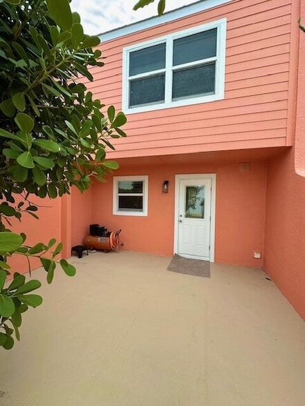 Photo - 1000 Shorewinds Dr