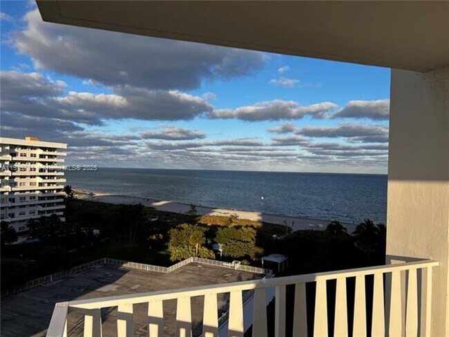 Photo - 200 Ocean Ln Dr Unit 200 Ocean Lane Dr 909