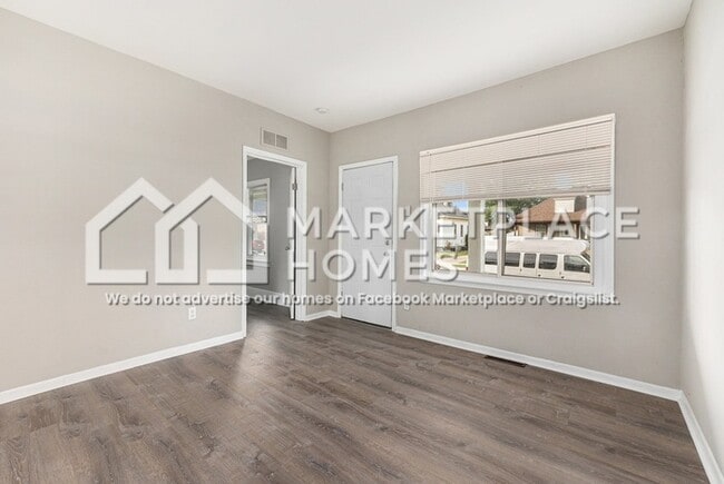 Photo - 16258 Semrau Ave