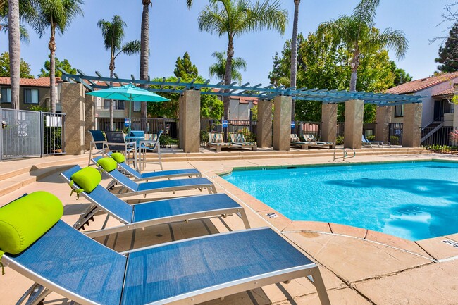 Photo - Montecito Village Apartments